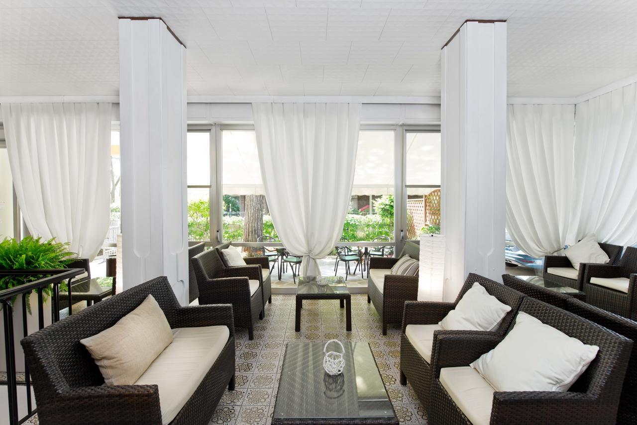 Hotel San Pietro チェルヴィア エクステリア 写真
