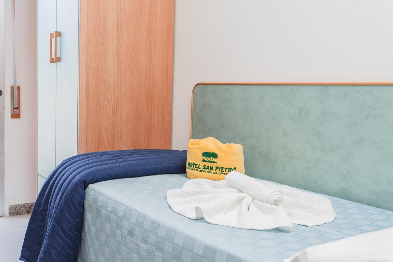 Hotel San Pietro チェルヴィア 部屋 写真